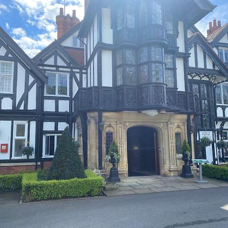 Hare Lodge Woodhall Spa Exterior photo